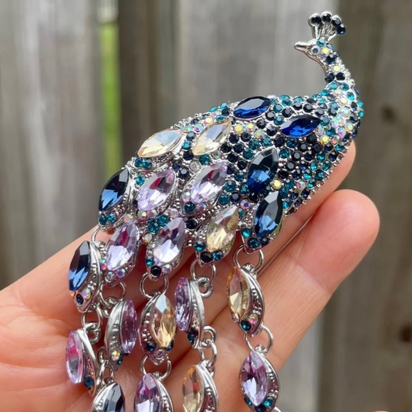Large Peacock Brooch Blue purple Peacock Brooch Moveable Tassel Tail - Picture 3 of 5
